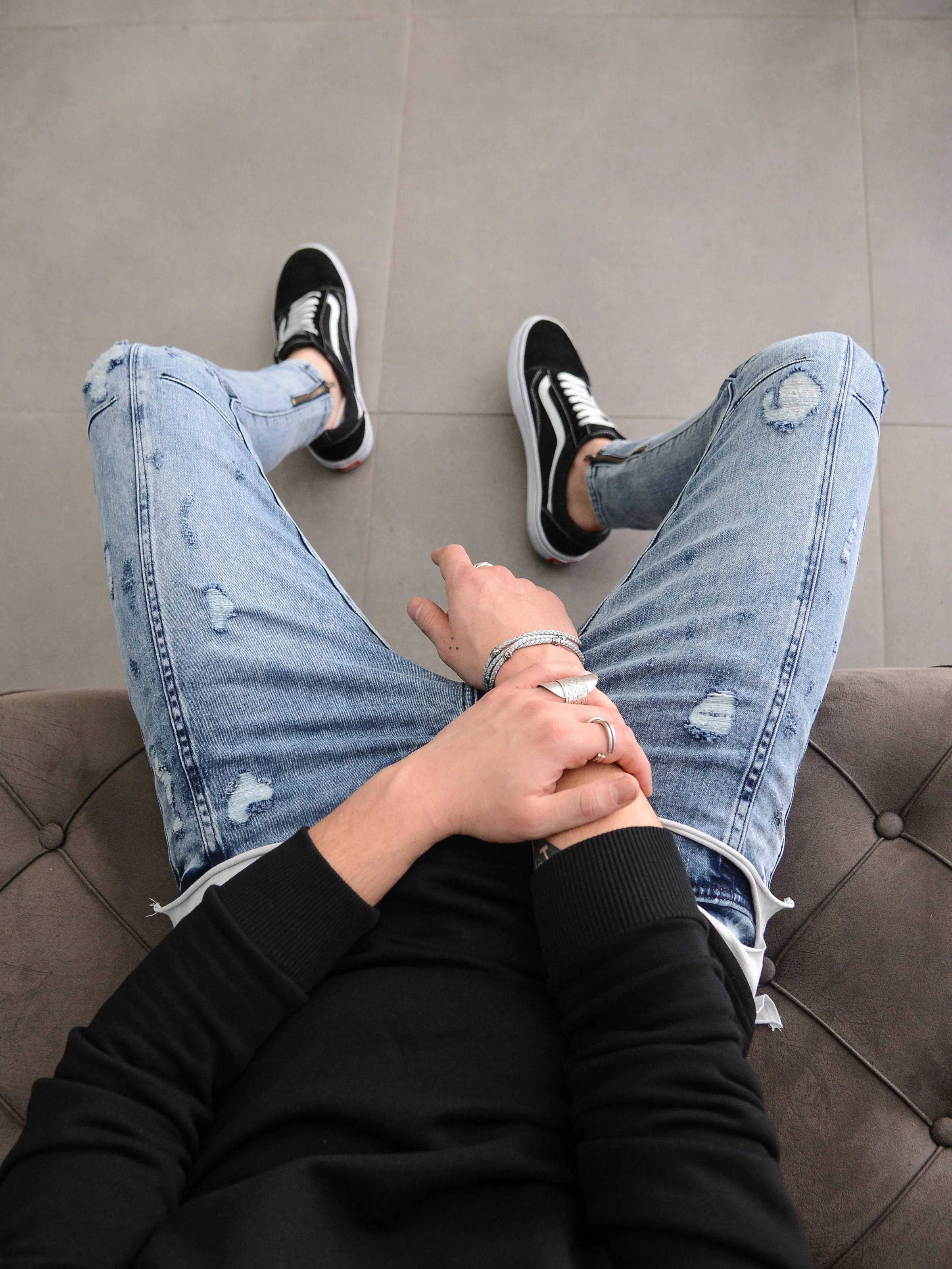 Distressed Washed Jeans