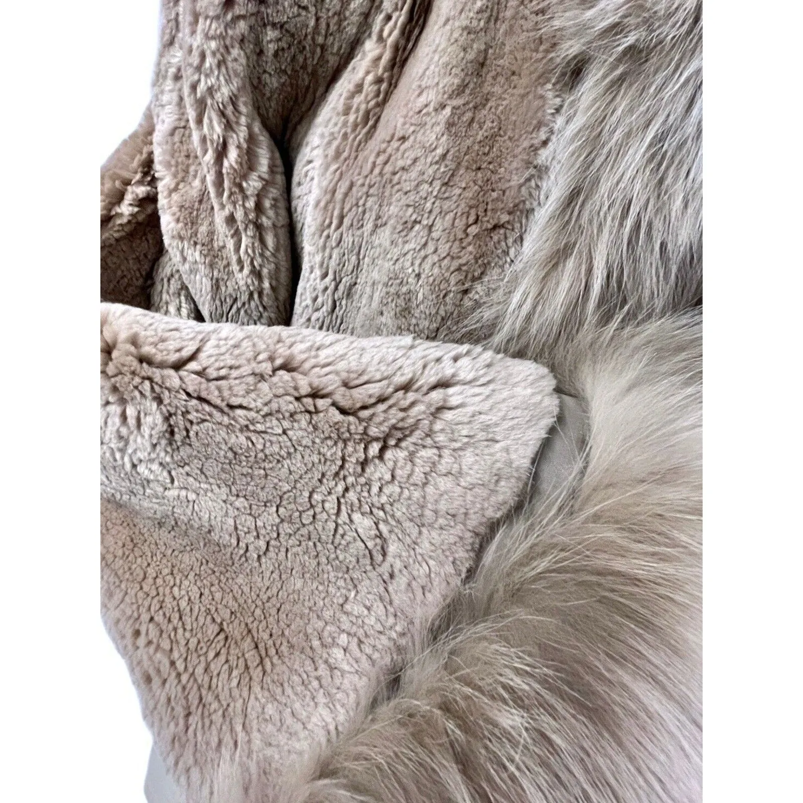 Exquisite Vintage Long Beige Blush Sheared Beaver Coat with Fox Trim  Women's Small