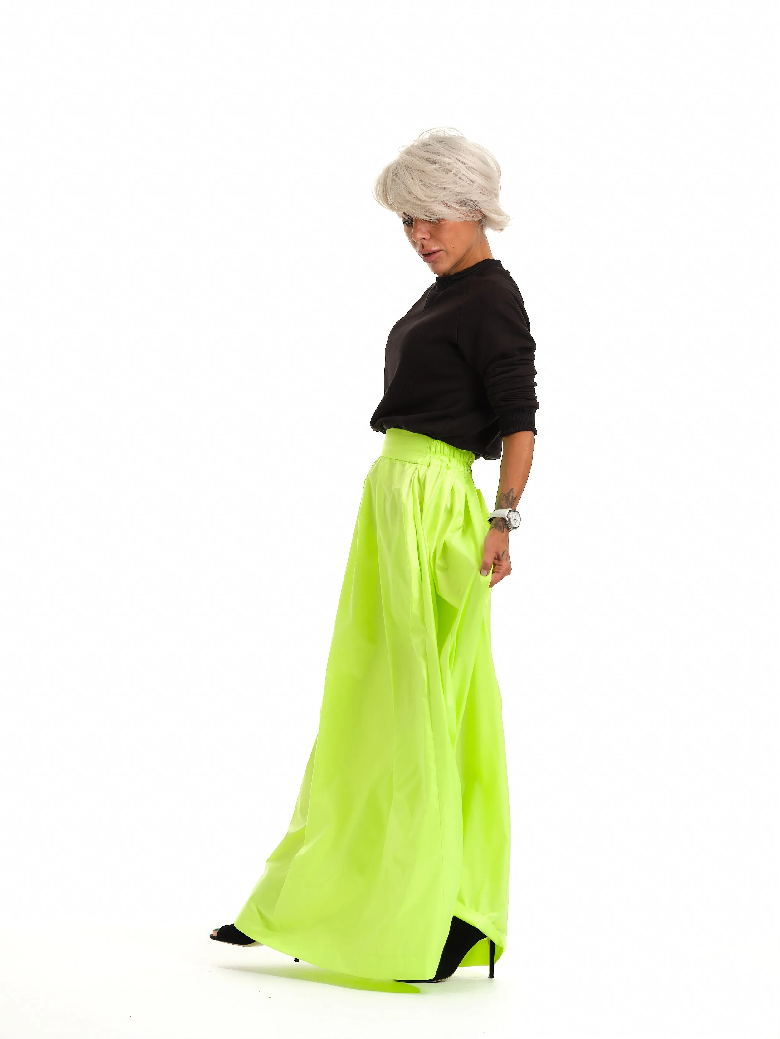 High-Waisted Neon Green Maxi Skirt with Elastic Waistband