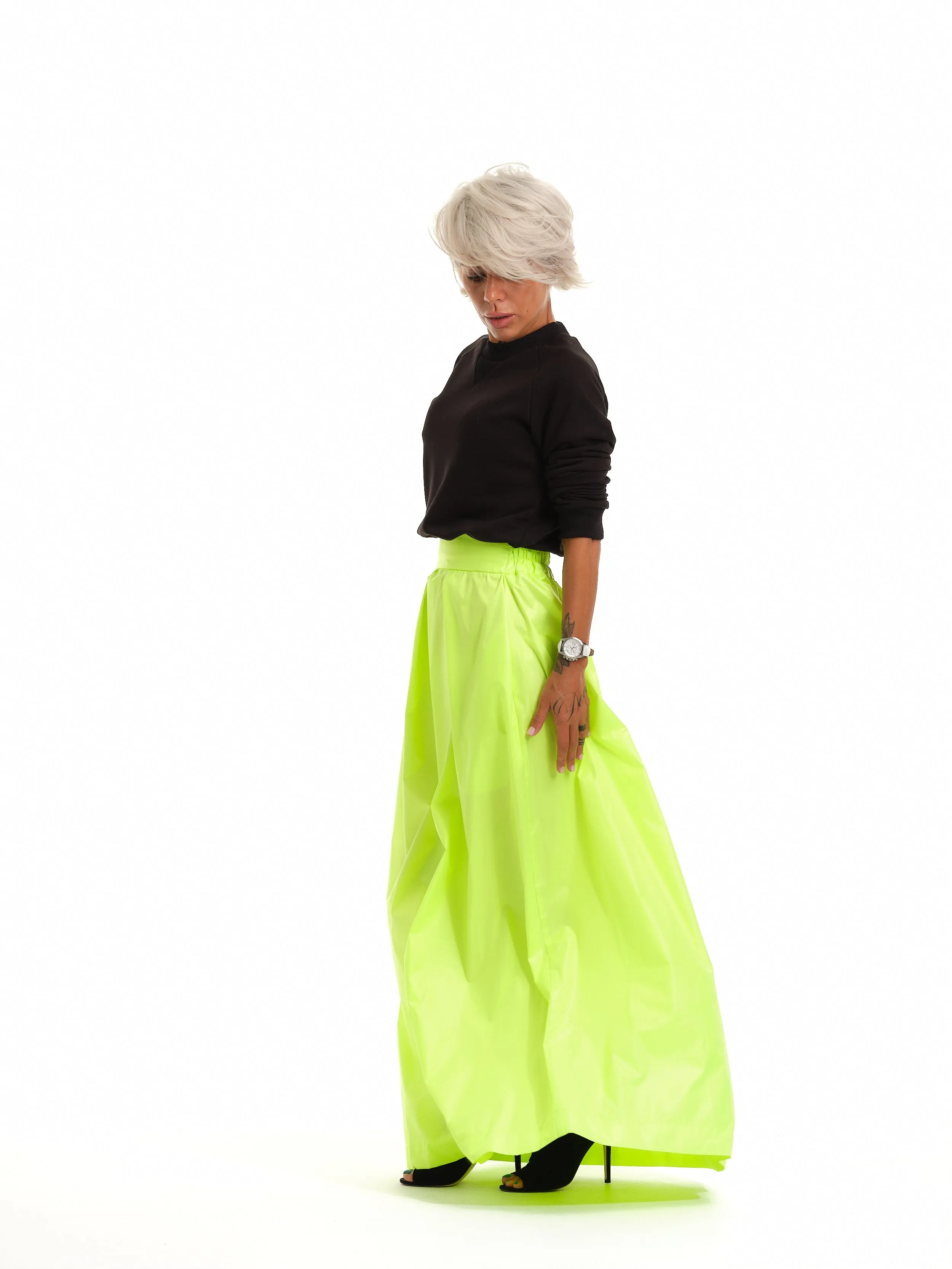 High-Waisted Neon Green Maxi Skirt with Elastic Waistband