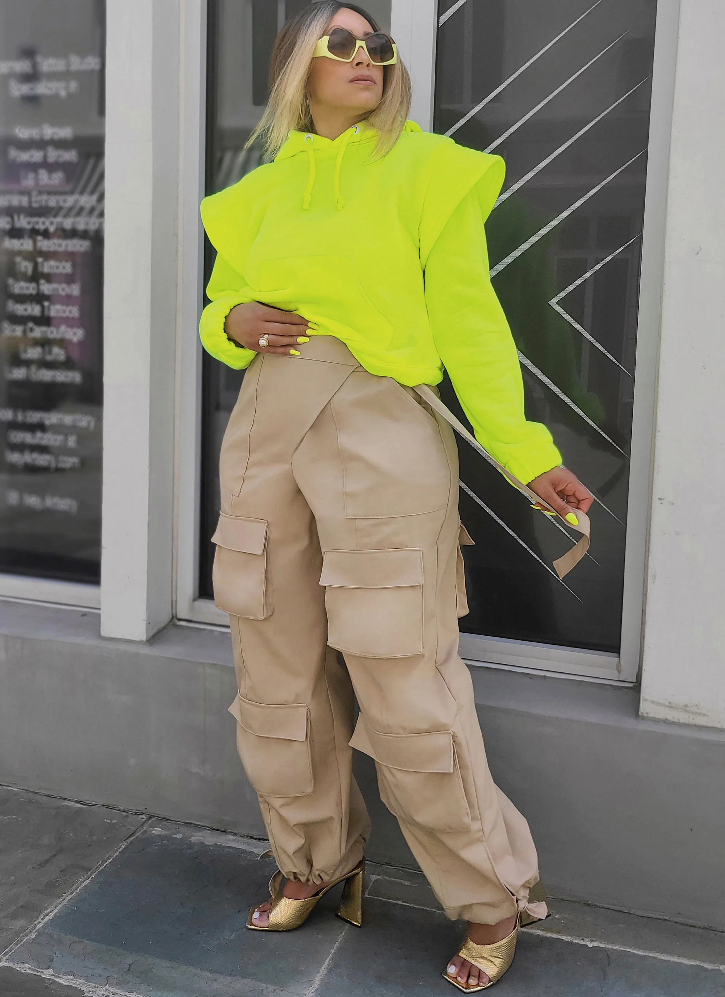 Know Me sewing pattern 2054 Sweatshirt and Cargo Pants by Keechii B Style