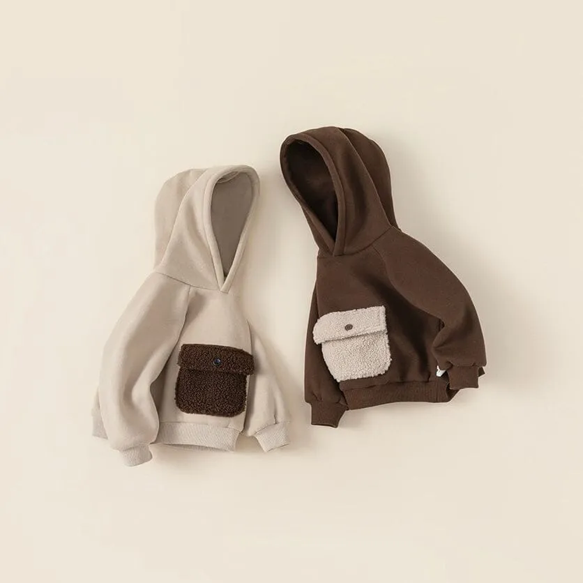 Large Pocket Fleece-Lined Hoodie