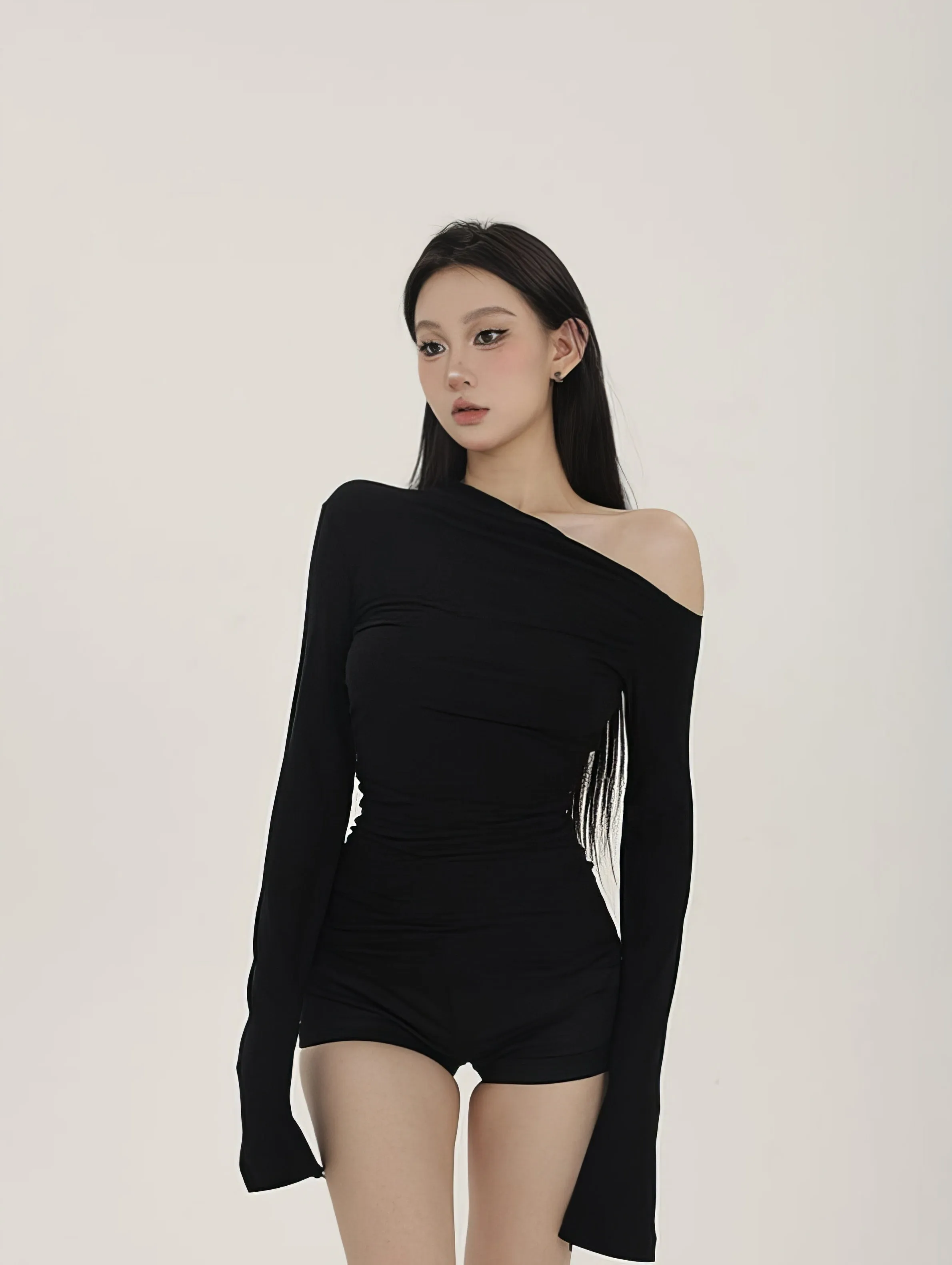 Slim One-Shoulder Ruched Long Sleeve Top