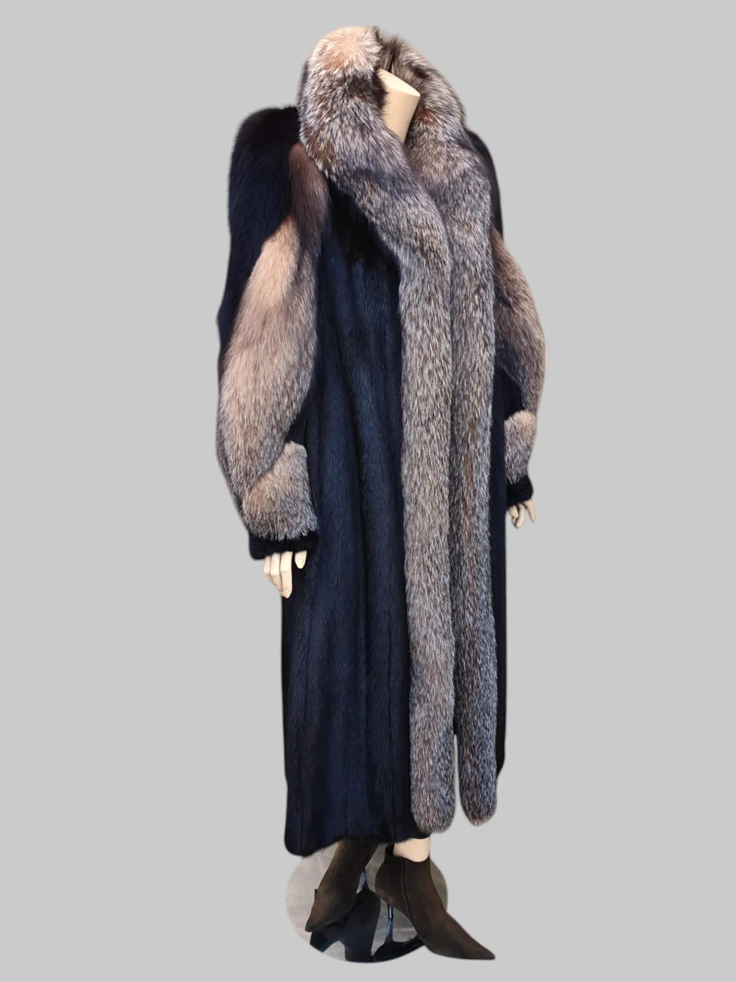 Vintage Dark Brown Mink w/ Krystal Fox Trim Coat -Medium